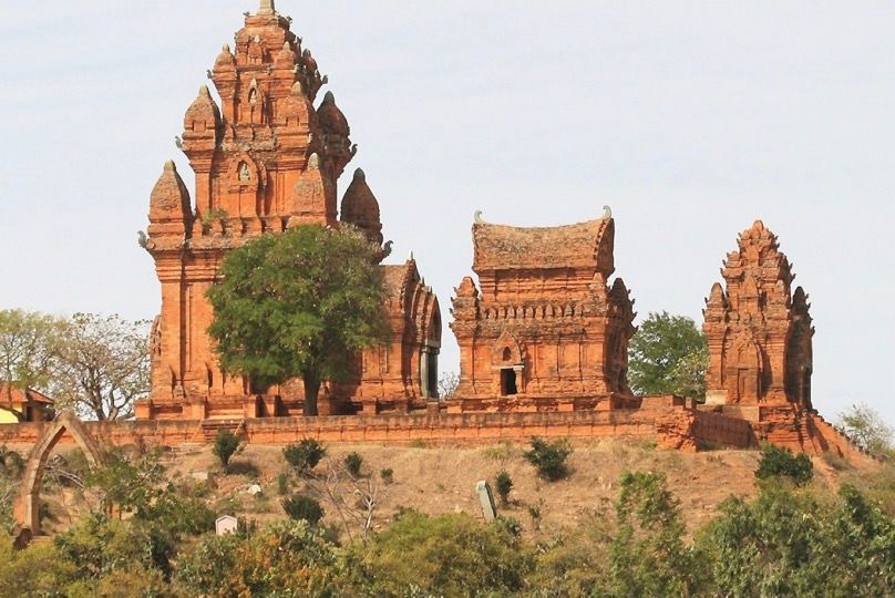 Tháp Poklong Garai - Tour Ninh Thuận